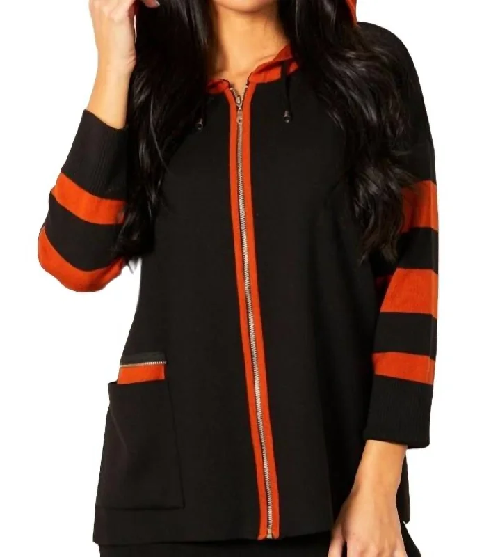 Women's Blouse with Peter Pan CollarStripe Zip Poncho In Black/rust