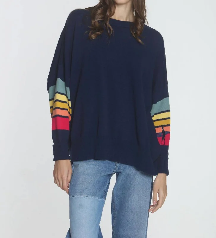 Women's Blouse with Notched CollarRetro Sweatshirt In Navy Surf Multi