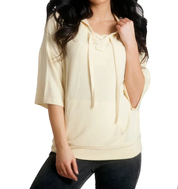 Women's Blouse with Square CollarStella Kashmira Short Sleeve Hoodie In Yellow