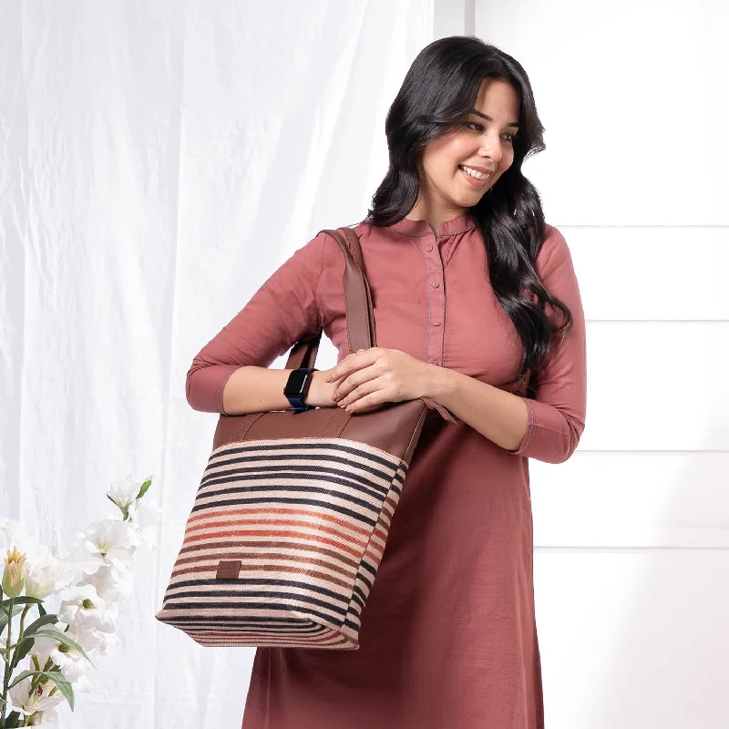 Qutub Stripes Everyday Tote Bag