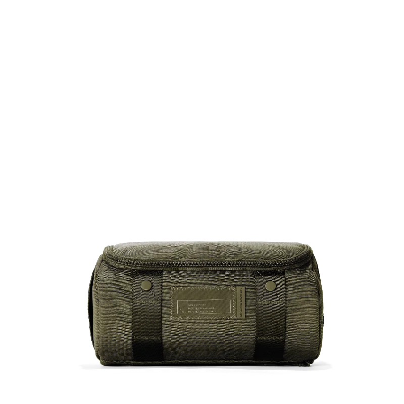 Seoul Dopp Kit in Dark Moss, Large