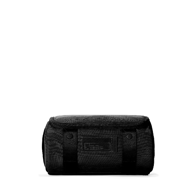 Seoul Dopp Kit in Onyx, Large